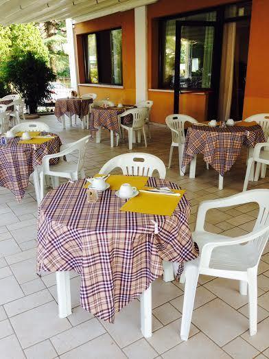 Residenza Hotel Garden Toscolano Maderno Eksteriør billede